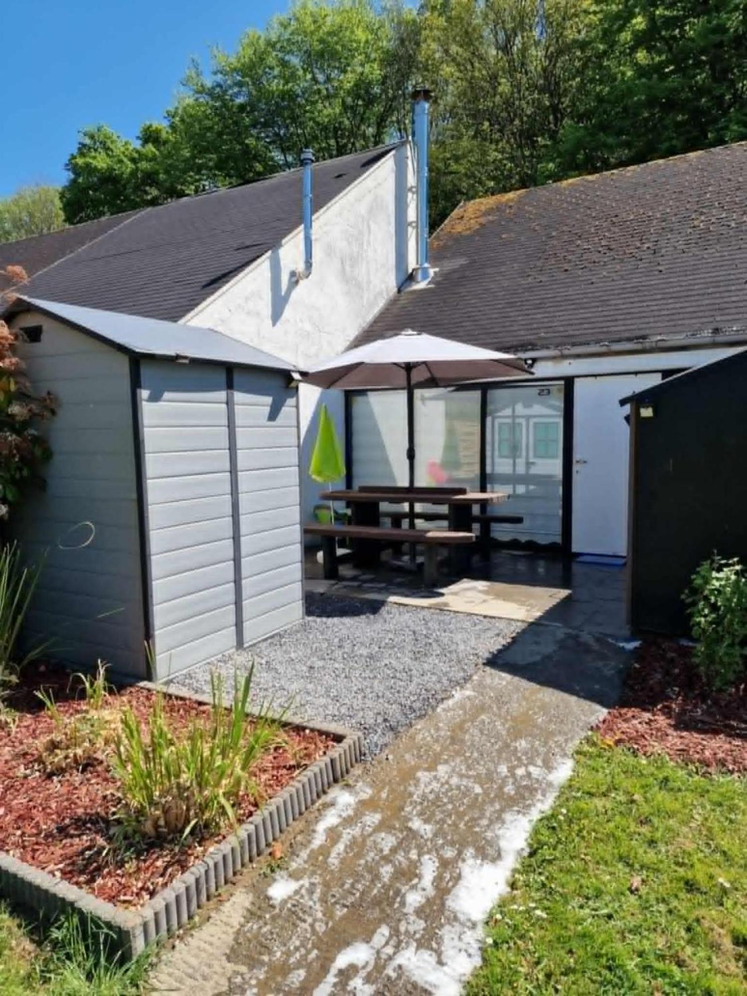 Chalet Cocon Douillet Avec Chaleur Ambiante Du Poele A Pellets Hastiere-par-dela